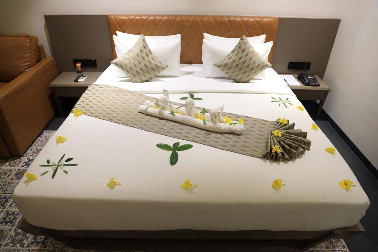 Krown Palace Resort Silvassa Dış mekan fotoğraf