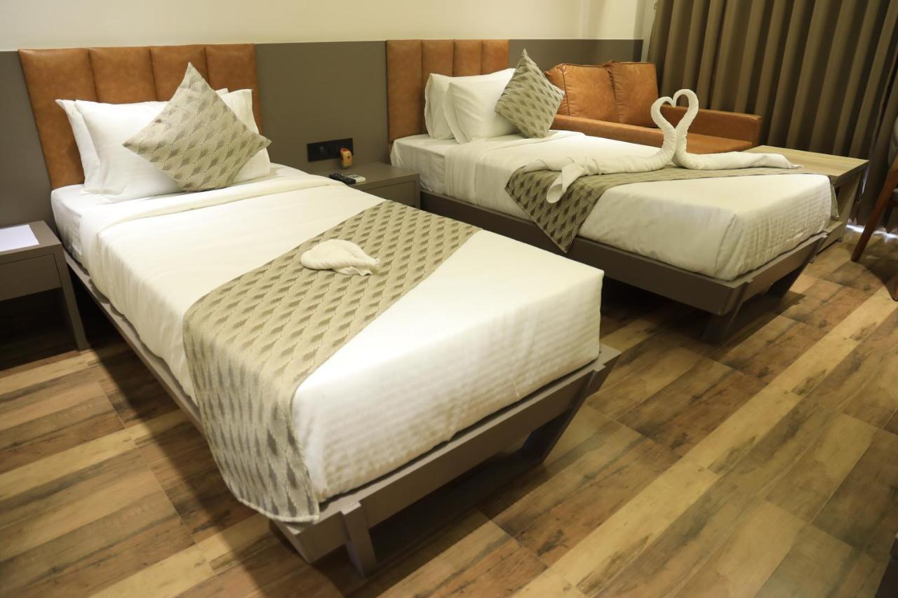 Krown Palace Resort Silvassa Dış mekan fotoğraf