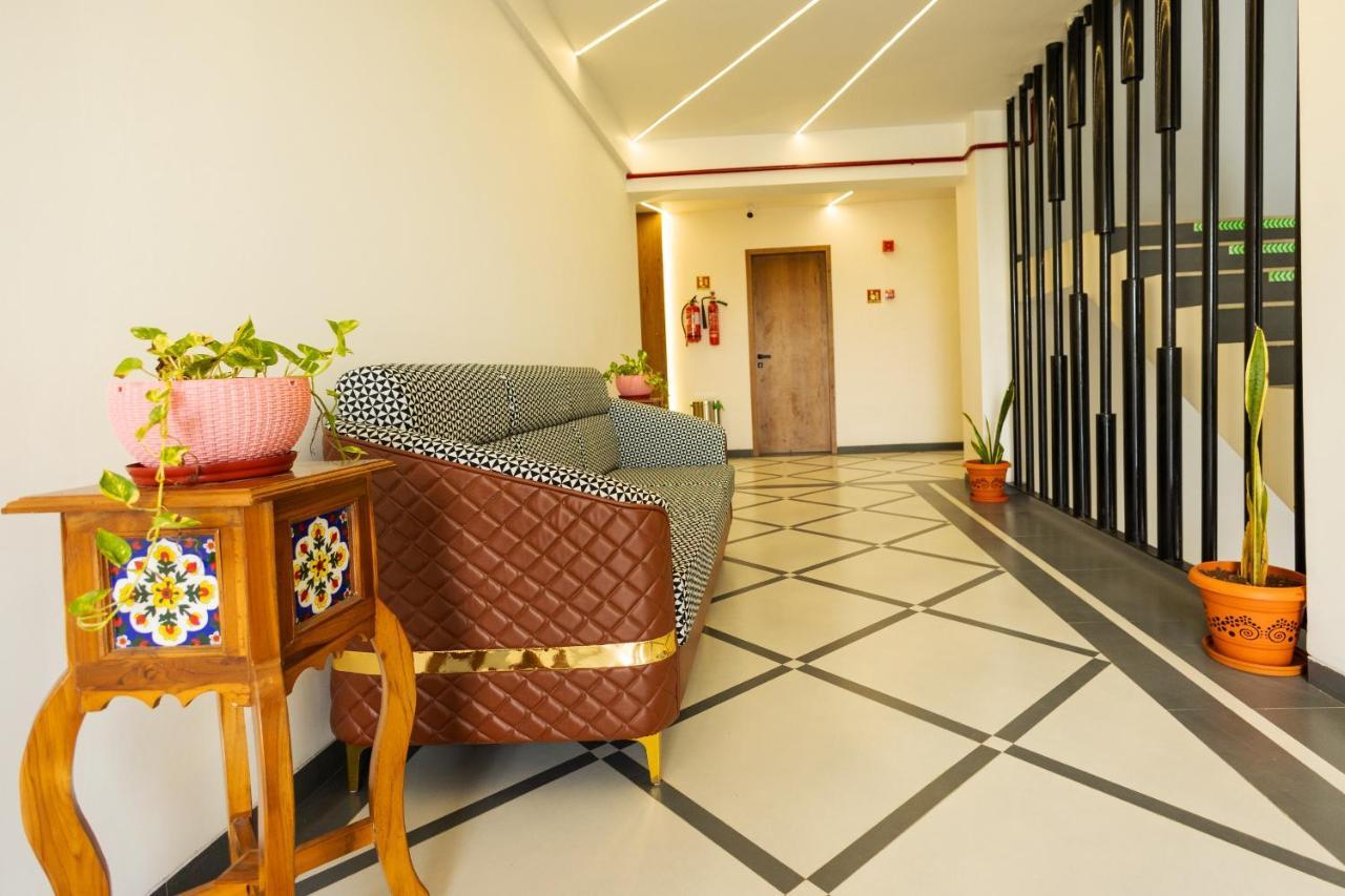 Krown Palace Resort Silvassa Dış mekan fotoğraf
